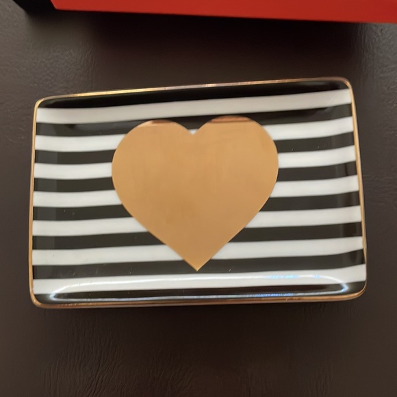 Decorative little plate with a heart - Picture 2 of 6